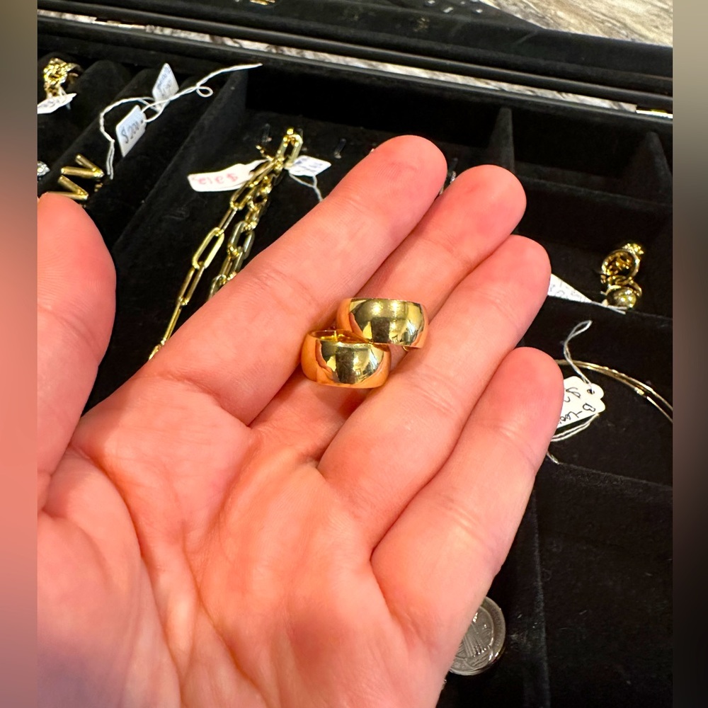 18k real gold earrings (sold )